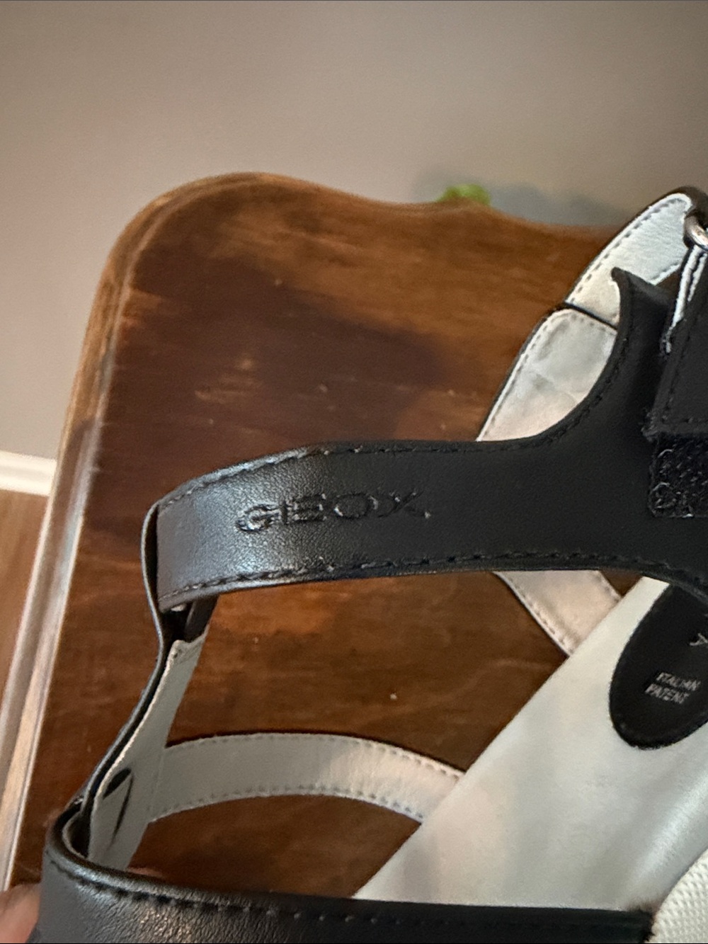 Geox (Italian) Women's Black Adjustable Strap Comfort Sandals. EU 41. US 10/10.5 - Picture 7 of 8